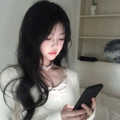 裙底春